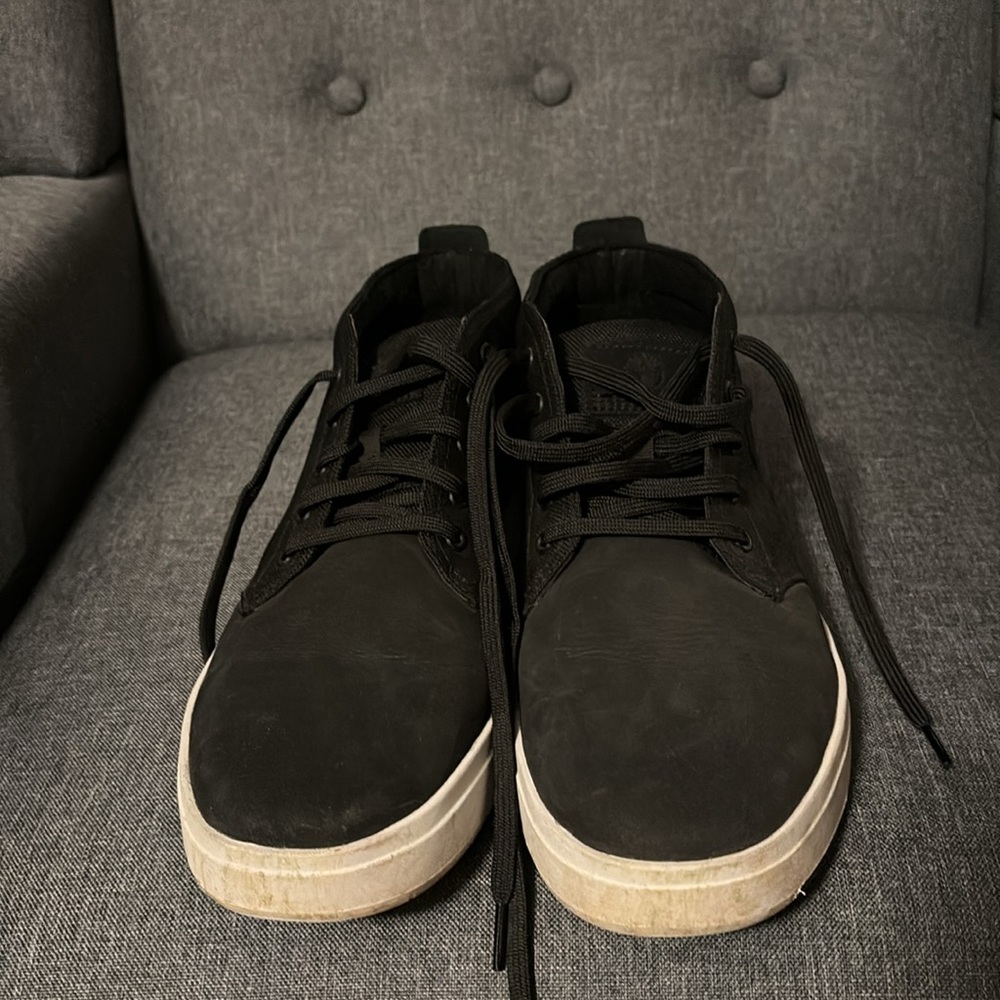 Timberland Men's Davis Square Chukka Shoe in Black Nubuck size 11.5 - Picture 2 of 4